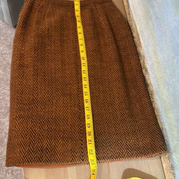 VINTAGE Marshall Fields & Company The Suit Shop Womens Suit Skirt and blazer - Picture 16 of 16